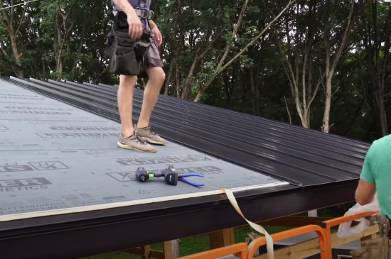 Coquitlam Roofers installing metal roof